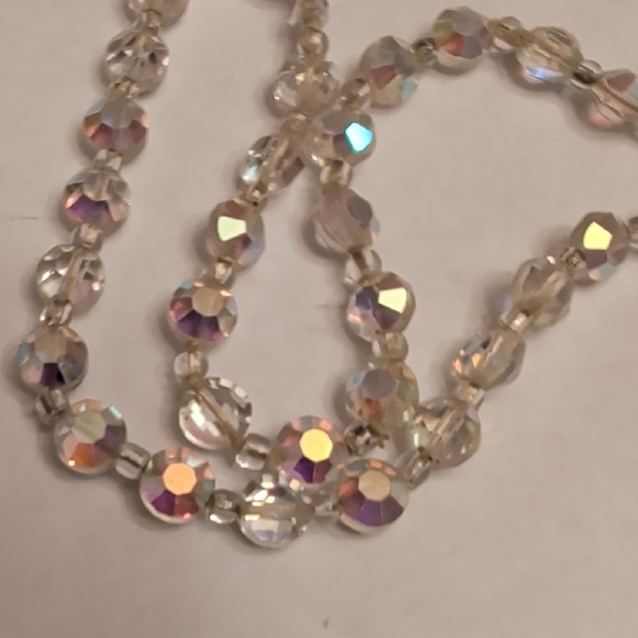 Vintage Aurora Borealis Necklace - Picture 3 of 9